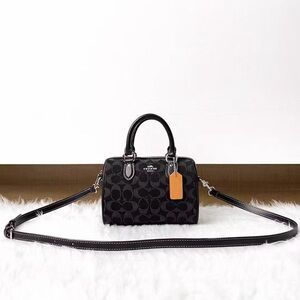 COACH classic C-shaped Boston bag